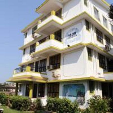 Alor Holiday Resort Calangute Ngoại thất bức ảnh