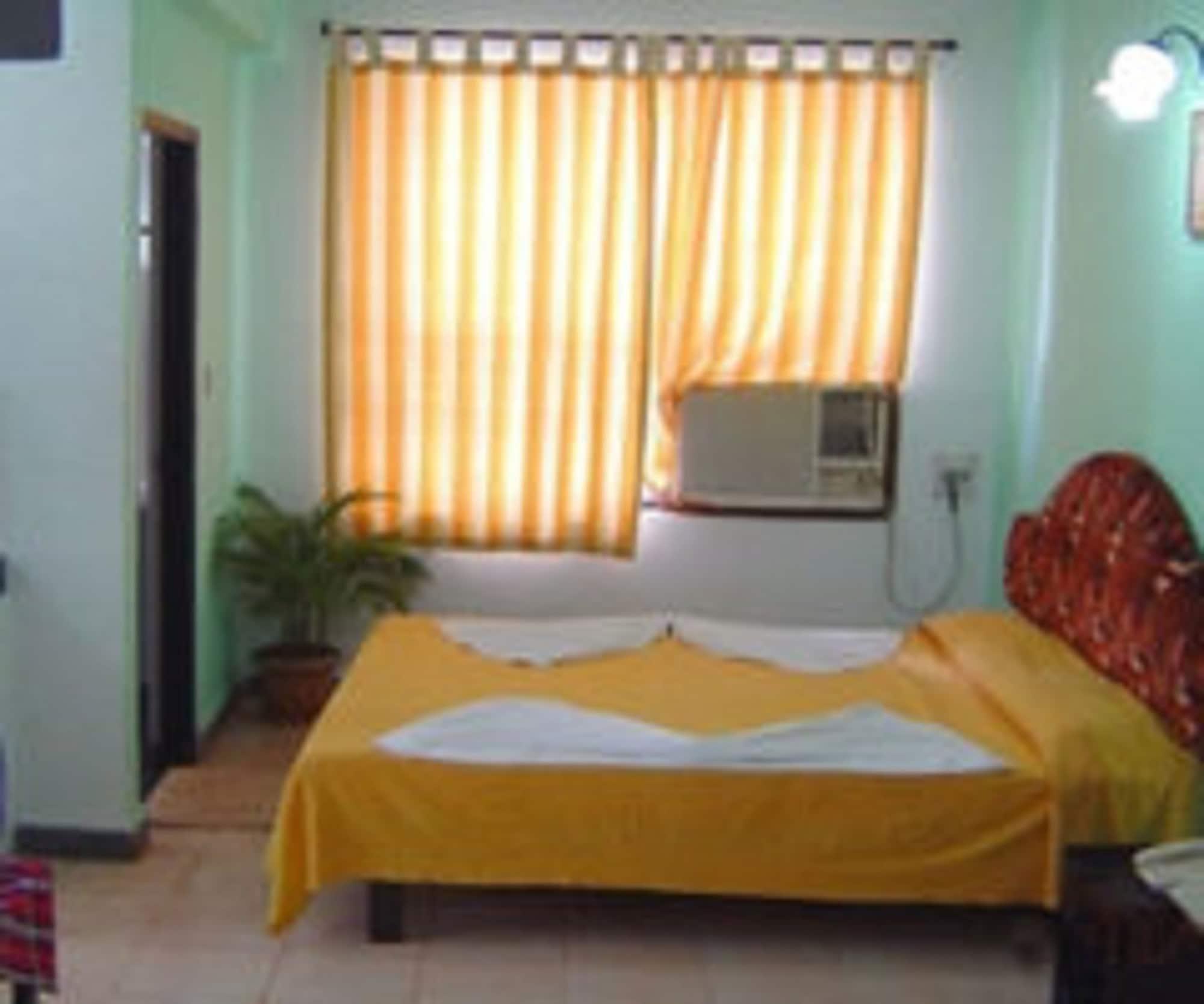 Alor Holiday Resort Calangute Ngoại thất bức ảnh