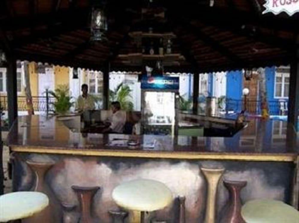 Alor Holiday Resort Calangute Ngoại thất bức ảnh