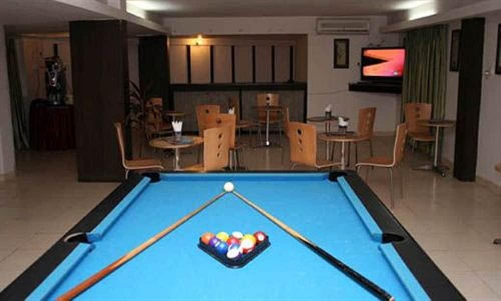 Alor Holiday Resort Calangute Ngoại thất bức ảnh