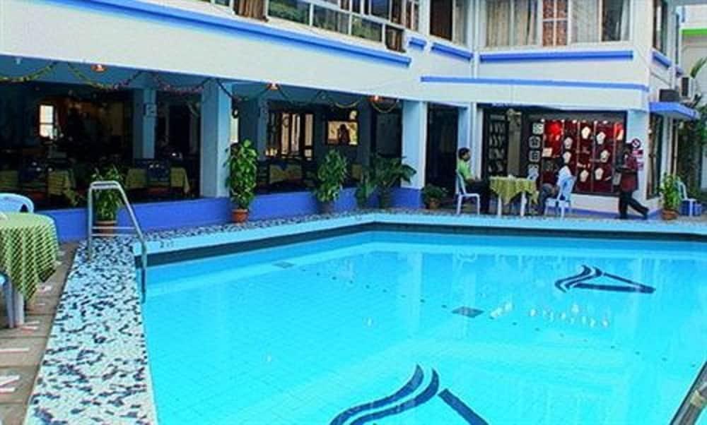Alor Holiday Resort Calangute Ngoại thất bức ảnh