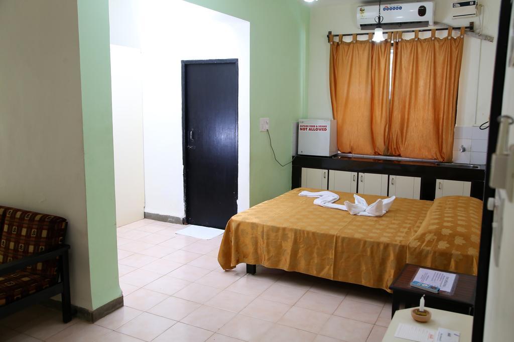 Alor Holiday Resort Calangute Ngoại thất bức ảnh