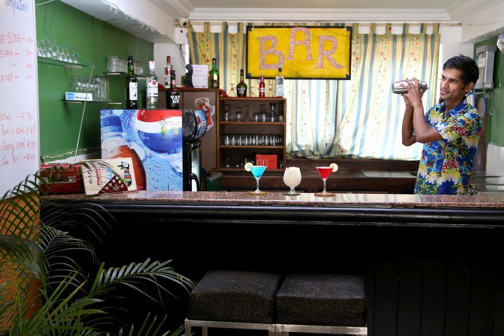 Alor Holiday Resort Calangute Ngoại thất bức ảnh