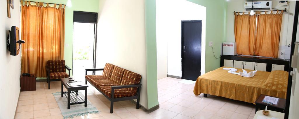Alor Holiday Resort Calangute Ngoại thất bức ảnh